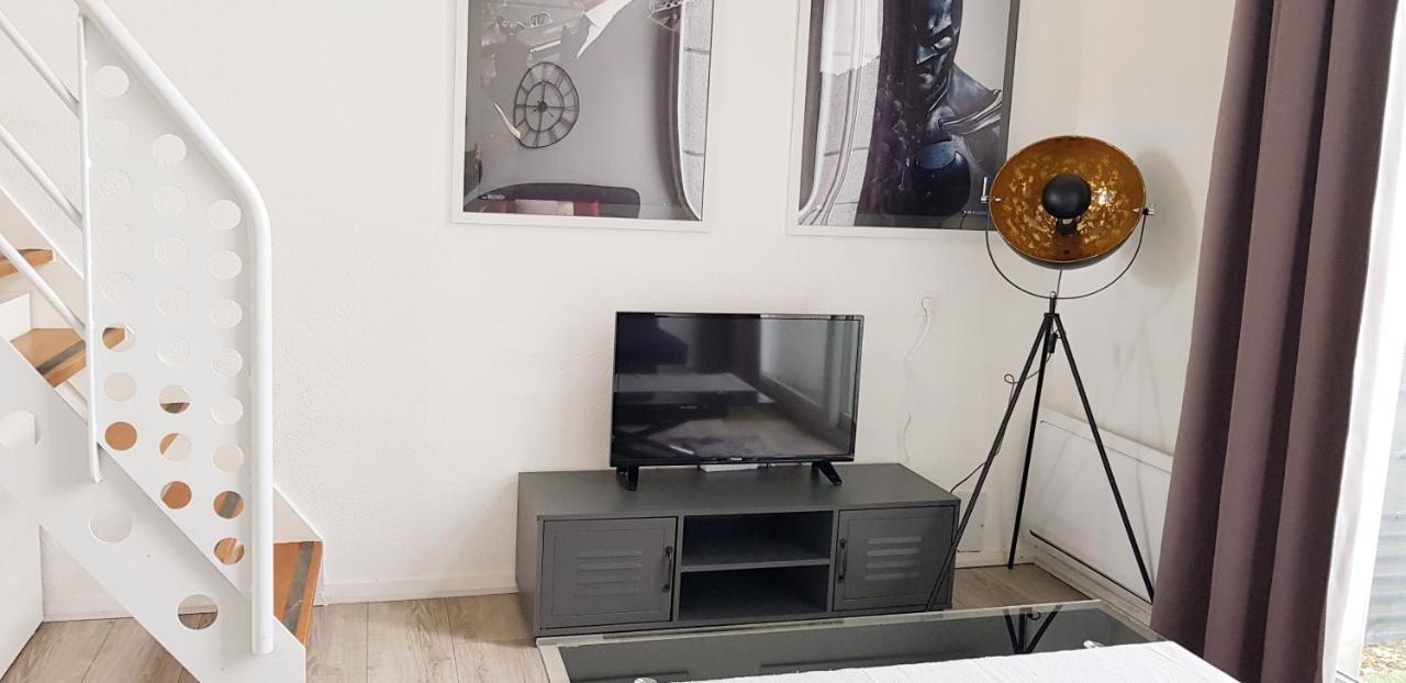 Appartement Cinema Aux Portes Du Futuroscope Chasseneuil-du-Poitou Εξωτερικό φωτογραφία